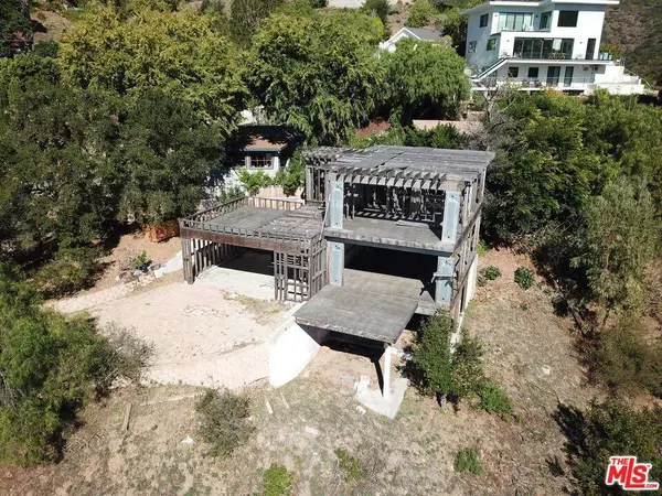 26565 Ocean View DR, Malibu, CA 90265