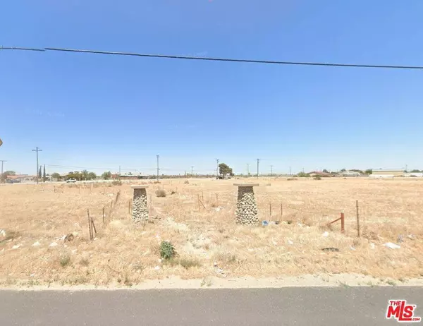 5675 Pearblossom HWY, Palmdale, CA 93552