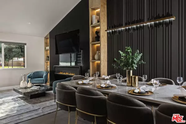 1170 E El Conquistador, Palm Springs, CA 92262