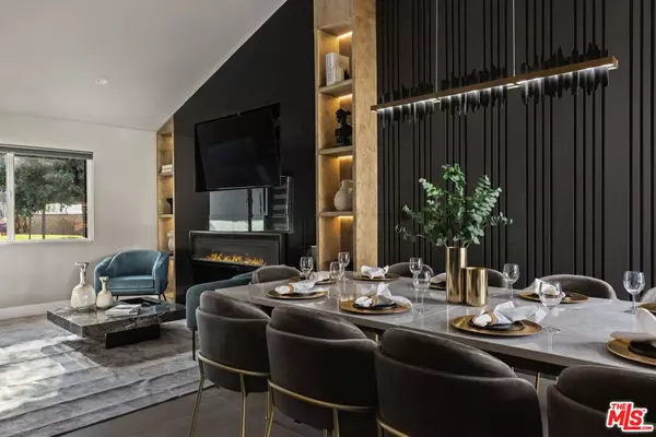 1170 E El Conquistador, Palm Springs, CA 92262