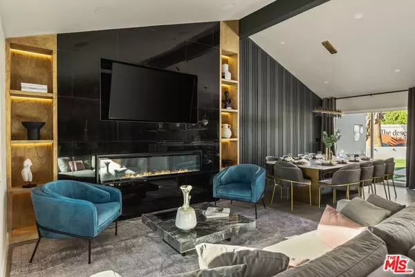 1170 E El Conquistador, Palm Springs, CA 92262