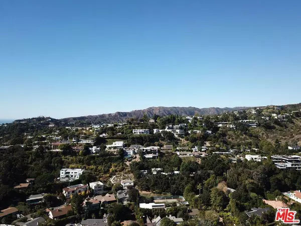 875 N Norman PL, Los Angeles, CA 90049