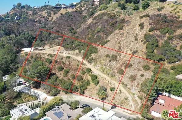 2686 Zorada Dr, Los Angeles, CA 90046