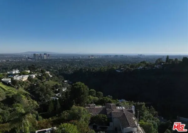 1551 Summitridge DR, Beverly Hills, CA 90210