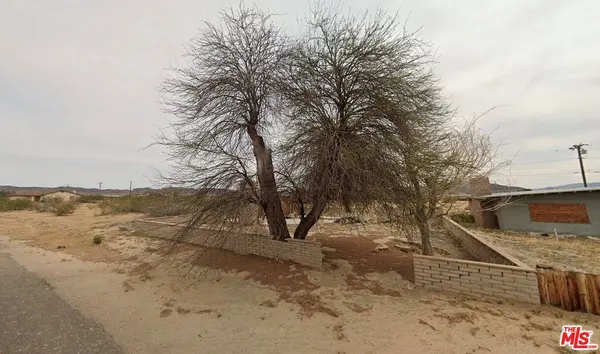 5059 1st St, Joshua Tree, CA 92252