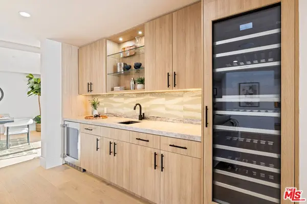 2256 Nichols Canyon Rd, Los Angeles, CA 90046