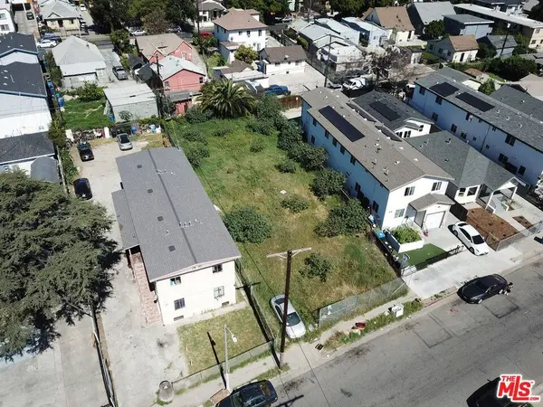 715 E 41st Pl, Los Angeles, CA 90011