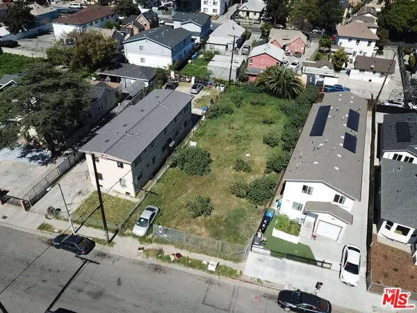 715 E 41st Pl, Los Angeles, CA 90011