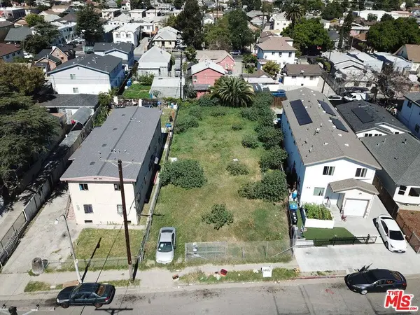 715 E 41st Pl, Los Angeles, CA 90011