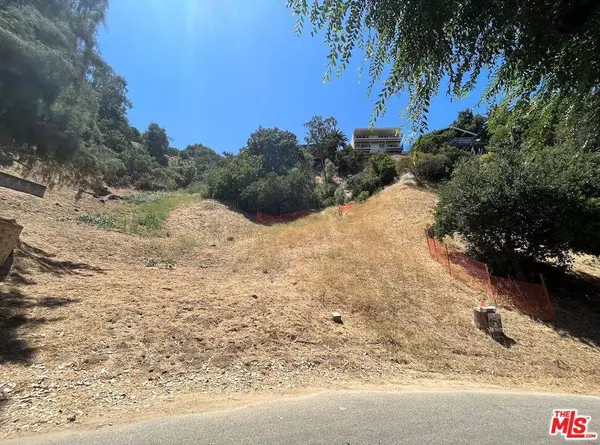 4601 Ensenada DR, Woodland Hills, CA 91364
