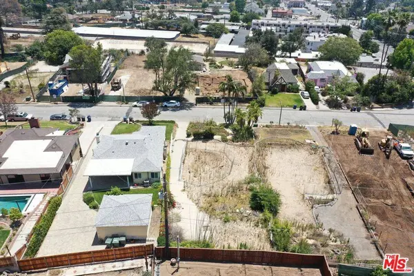 933 E Palm ST, Altadena, CA 91001