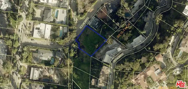 1422 Lindacrest Dr, Beverly Hills, CA 90210