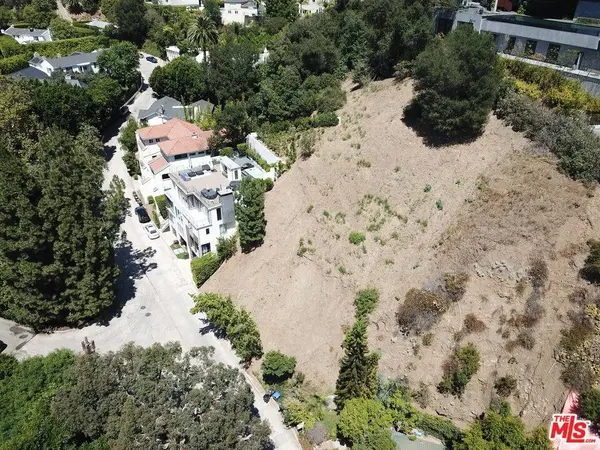 1422 Lindacrest Dr, Beverly Hills, CA 90210