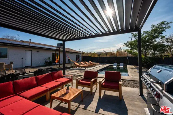61664 Crest Circle DR, Joshua Tree, CA 92252