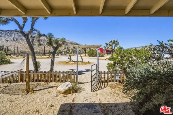 55626 Pipes Canyon Rd, Yucca Valley, CA 92284