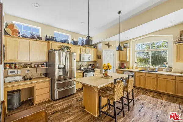 55626 Pipes Canyon RD, Yucca Valley, CA 92284
