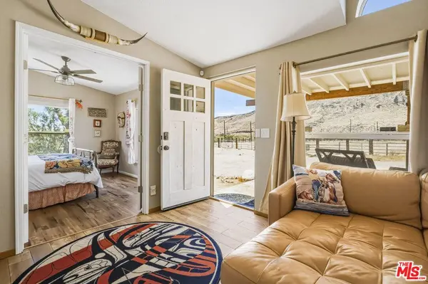 55616 Pipes Canyon Rd, Yucca Valley, CA 92284