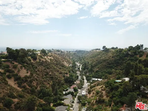 2130 Roscomare Rd, Los Angeles, CA 90077
