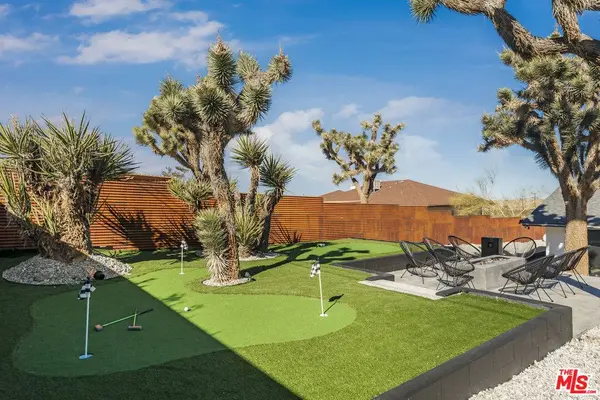 61045 Navajo Trl, Joshua Tree, CA 92252