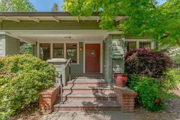 1925 Sloat WAY, Sacramento, CA 95818