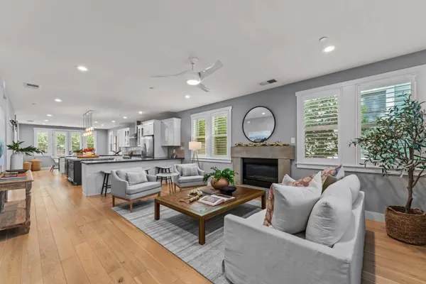 2010 F ST, Sacramento, CA 95811