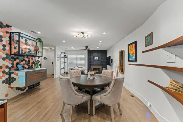 712 Elmhurst CIR, Sacramento, CA 95825