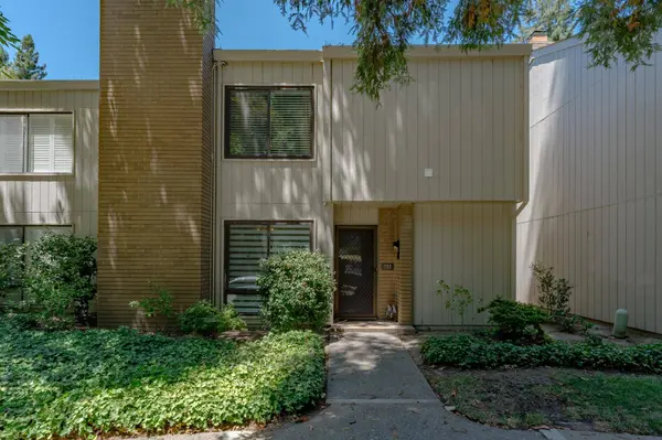 712 Elmhurst CIR, Sacramento, CA 95825