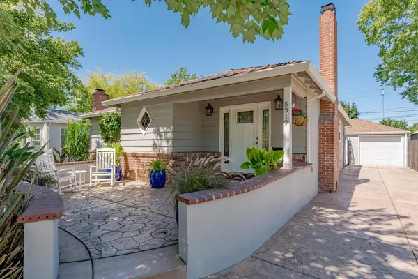 5319 D ST, Sacramento, CA 95819