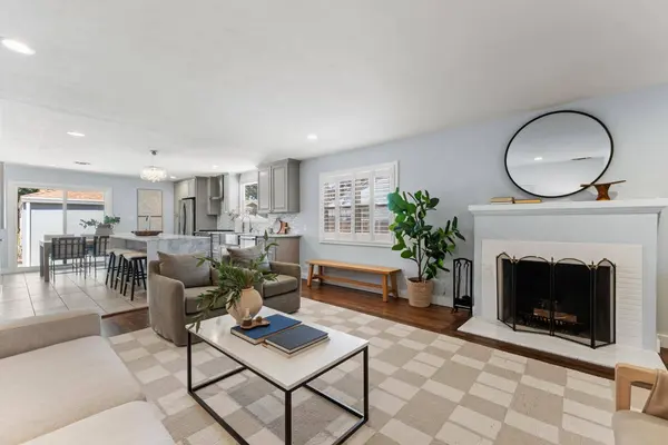 5319 D ST, Sacramento, CA 95819