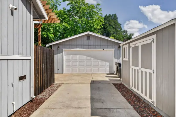 2149 6th AVE, Sacramento, CA 95818