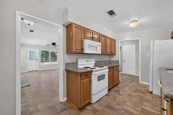 3329 Bristol RD, Sacramento, CA 95864