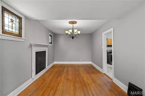 5315 Blow ST, St Louis, MO 63109