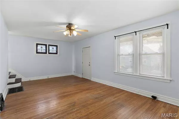 5315 Blow ST, St Louis, MO 63109