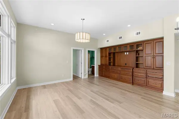 6615 Alamo AVE #1C, Clayton, MO 63105