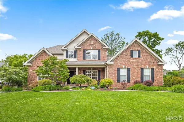 651 Ashmont DR, Olivette, MO 63132