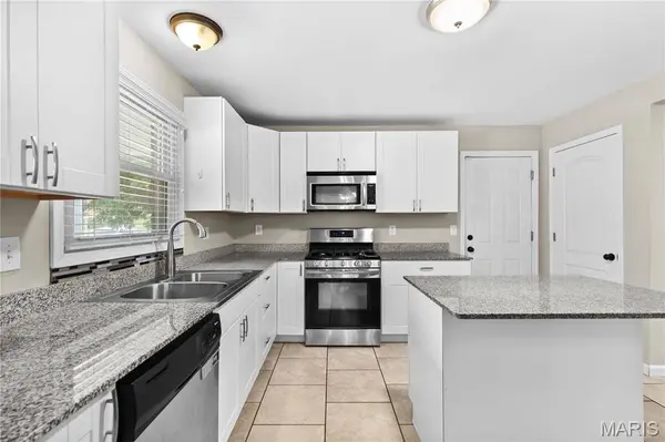 8047 Amherst AVE, University City, MO 63130