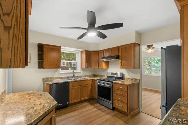1043 Midland BLVD, University City, MO 63130