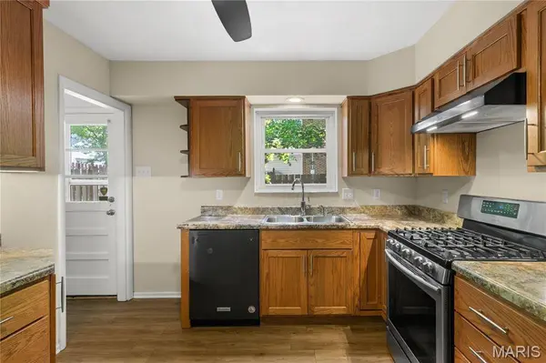 1043 Midland BLVD, University City, MO 63130