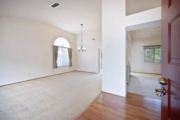 1419 Orwell DR, Roseville, CA 95747