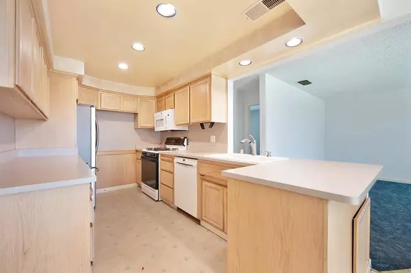 6113 10th ST, Rio Linda, CA 95673