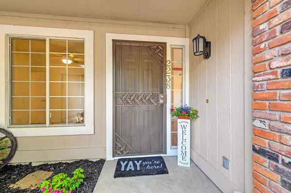 2238 Thurton DR, Roseville, CA 95747