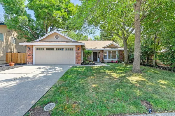 2238 Thurton DR, Roseville, CA 95747