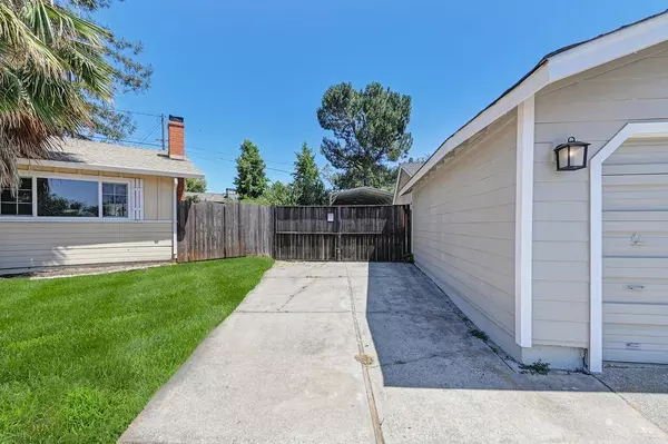 1413 Michael WAY, Roseville, CA 95661