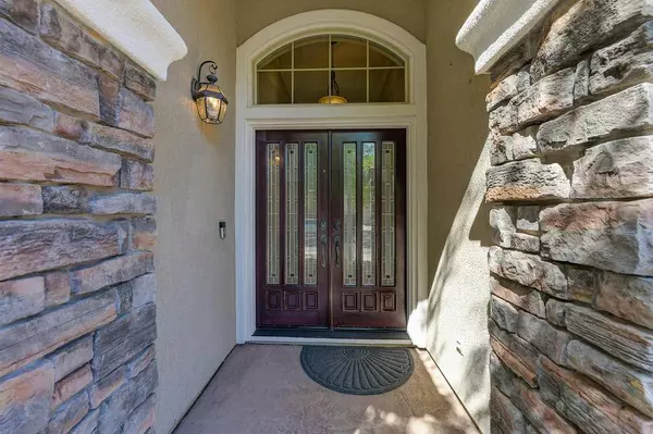 2124 Donovan DR, Lincoln, CA 95648