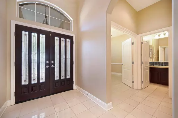 2124 Donovan DR, Lincoln, CA 95648