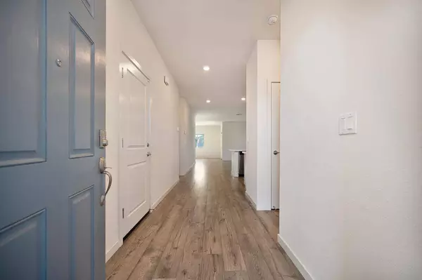 1390 Heartland DR, Plumas Lake, CA 95961