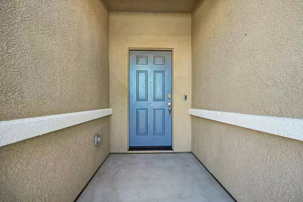 1390 Heartland DR, Plumas Lake, CA 95961