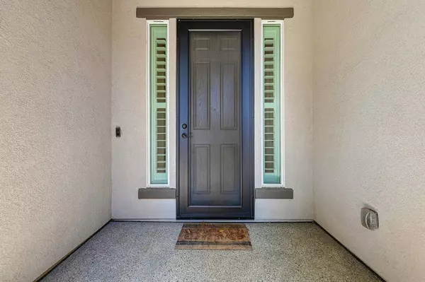 2032 Brixham DR, Roseville, CA 95747