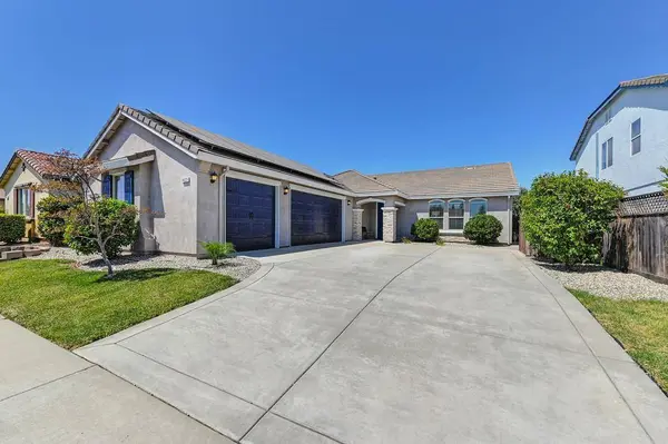 1423 High Noon DR, Plumas Lake, CA 95961