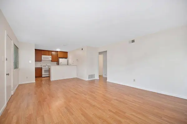 8951 El Mirador DR #1, Elk Grove, CA 95624